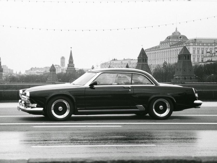  Volga V12 Coupe 2001 года  (фото 10 из 24)